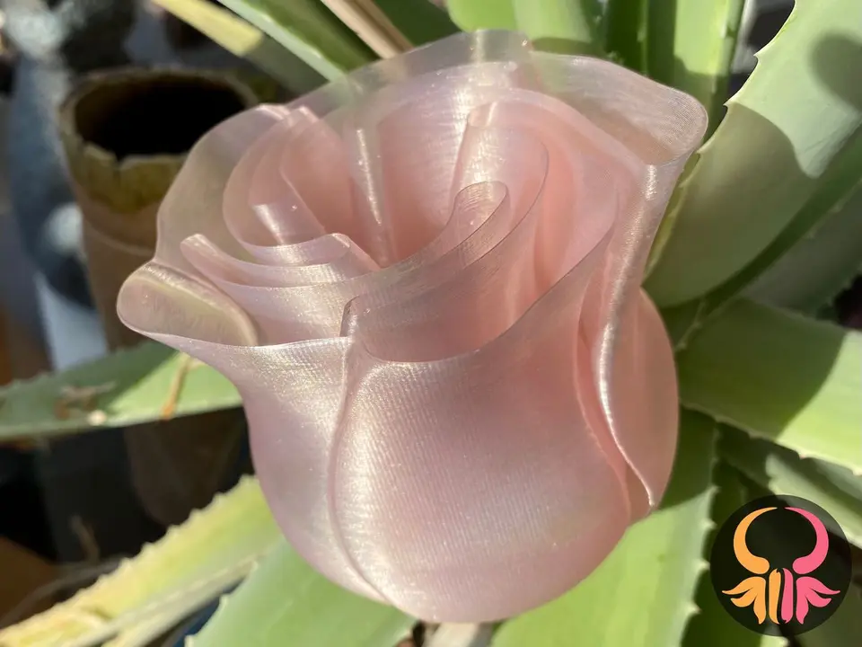 Dekoratif Gül — 7 cm